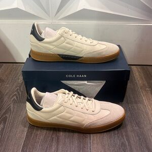 Cole Haan Men’s Grandpro Breakaway sneaker in ivory and black sz 12